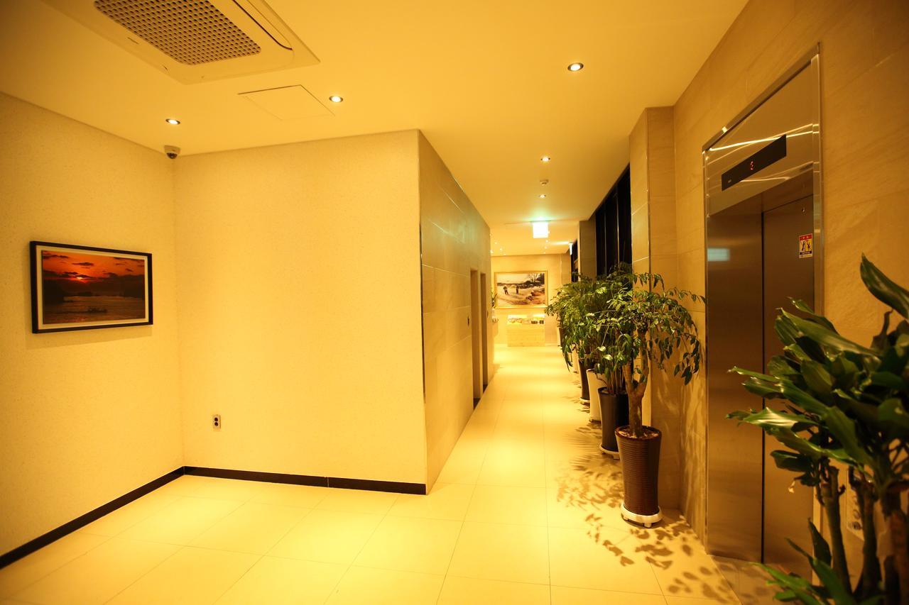 Suave Hotel Seogwipo Exterior foto